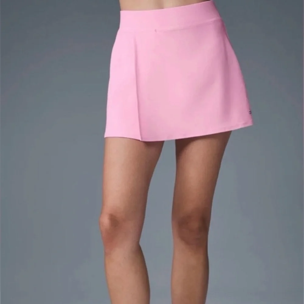 Alo Yoga - Alosoft Backspin Skirt in Sweet Pink